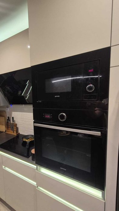 Mikrofalówka Gorenje model: BM6240SY2B