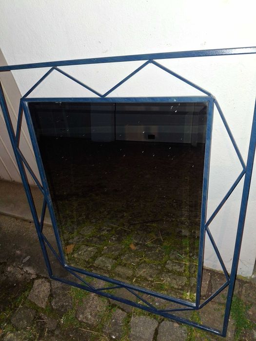 Espelho em ferro cor azul