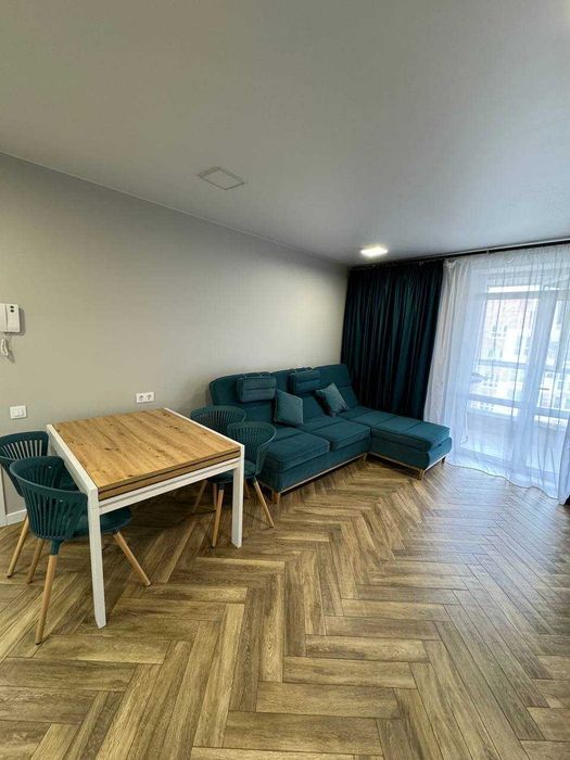 Продам 2 кімн. квартиру в новобудові з ремонтом