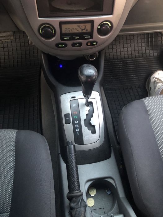 Продаю машину Chevrolet Lacetti