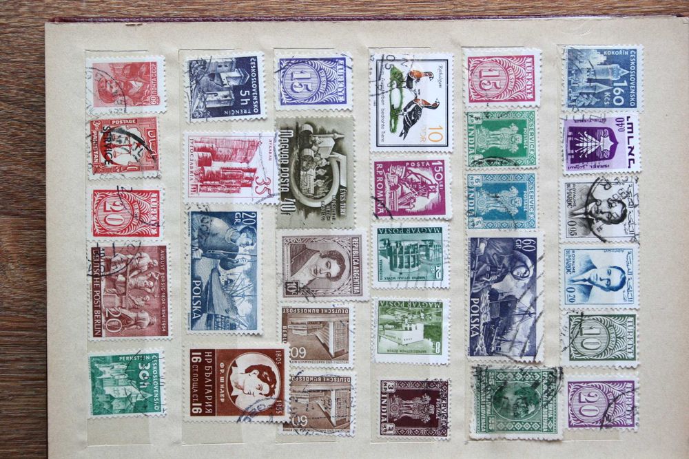 Klaser ze znaczkami z Europy BMW8