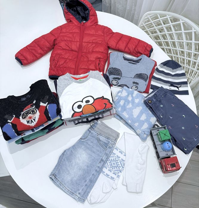 Комплект домашнього одягу 3-4 роки + одяг і машинка до покупки