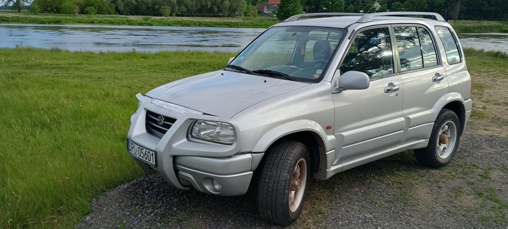 Suzuki Grand Vitara benzyna 2.0