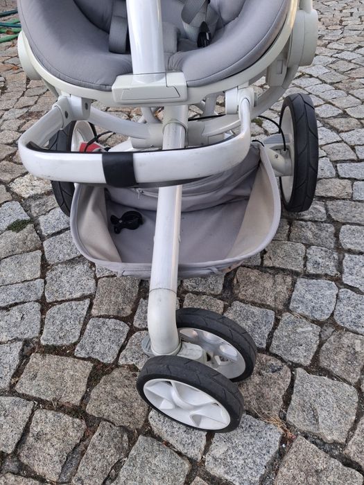 Vendo Carro quinny moodd com ovo