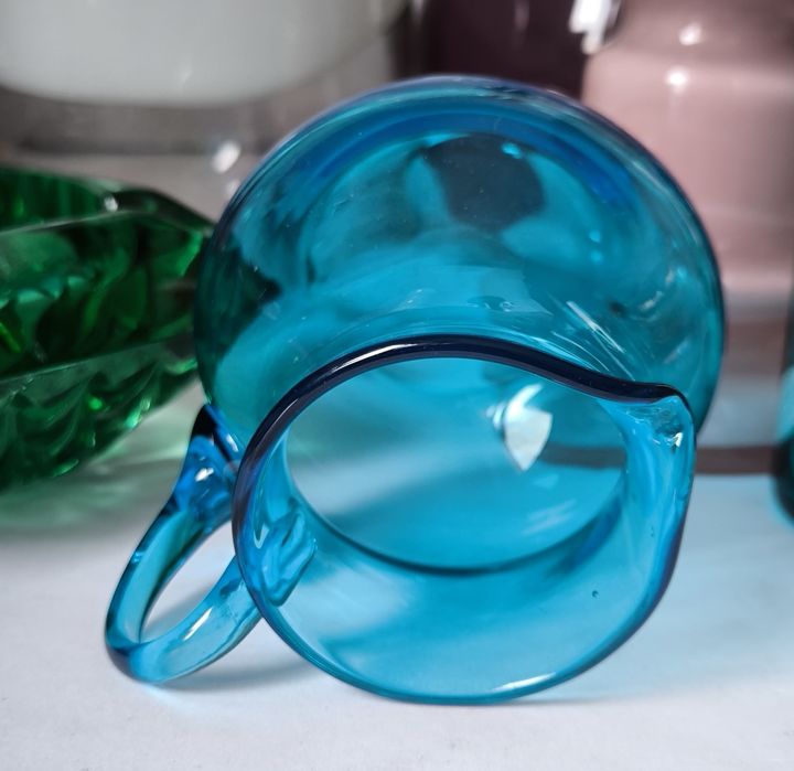 Dzbanuszek piękne stare kolorowe szkło