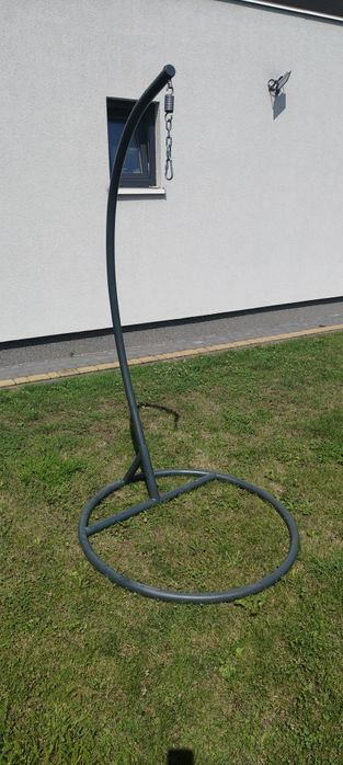 Stelaż z fotelem wiszącym