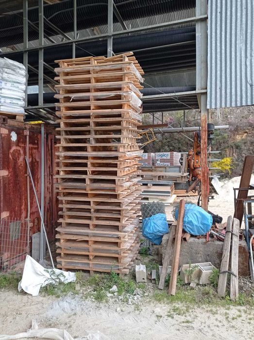 Paletes madeira, praticamente novas (1.2 x 1m)