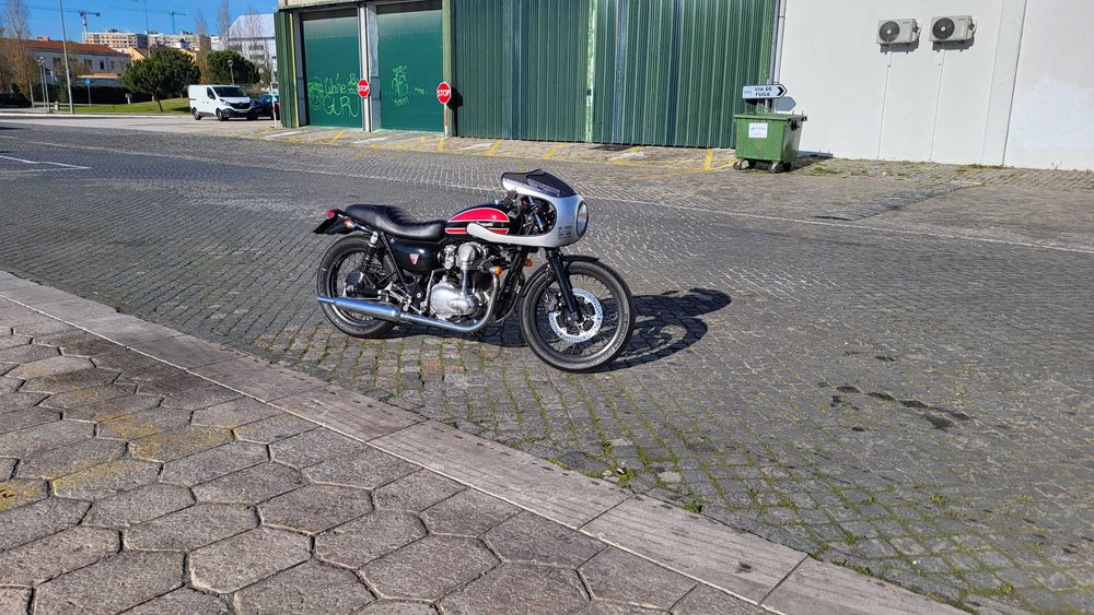 Kawasaki w 650 "Daisy" (só para CR lovers- peças originais incluídas)