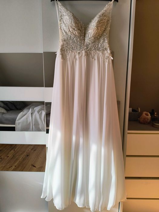 Sukienka ślubna muślinowa śmietankowa