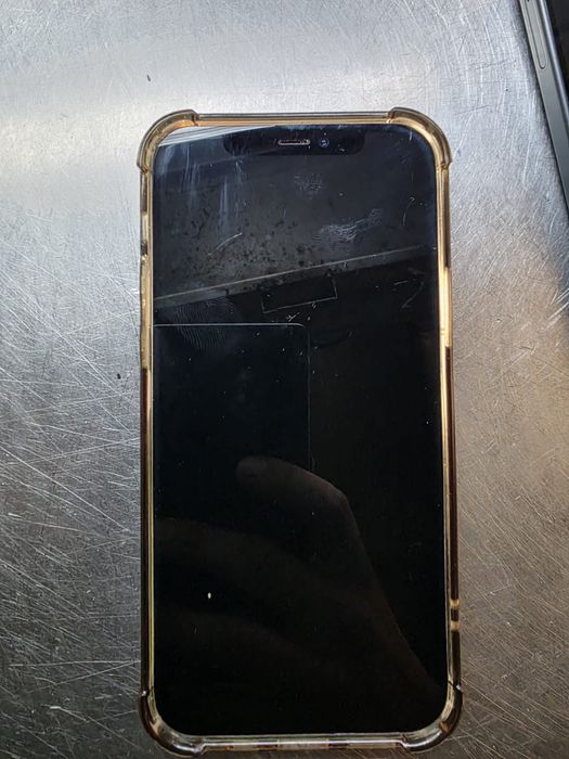 Iphone 12 pro e samsung galaxy a16