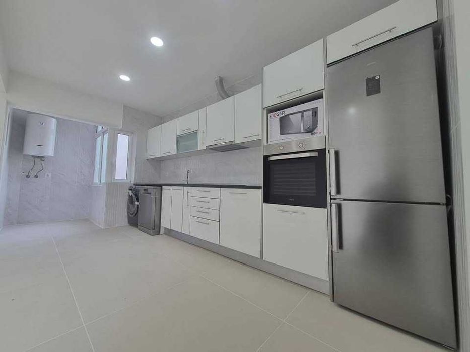 T2 Remodelado no Laranjeiro – Pronto a Habitar