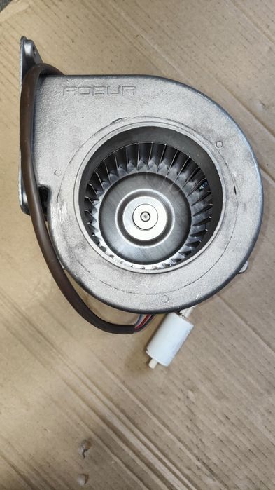 Wentylator wyciągowy Robur K-SPR 040