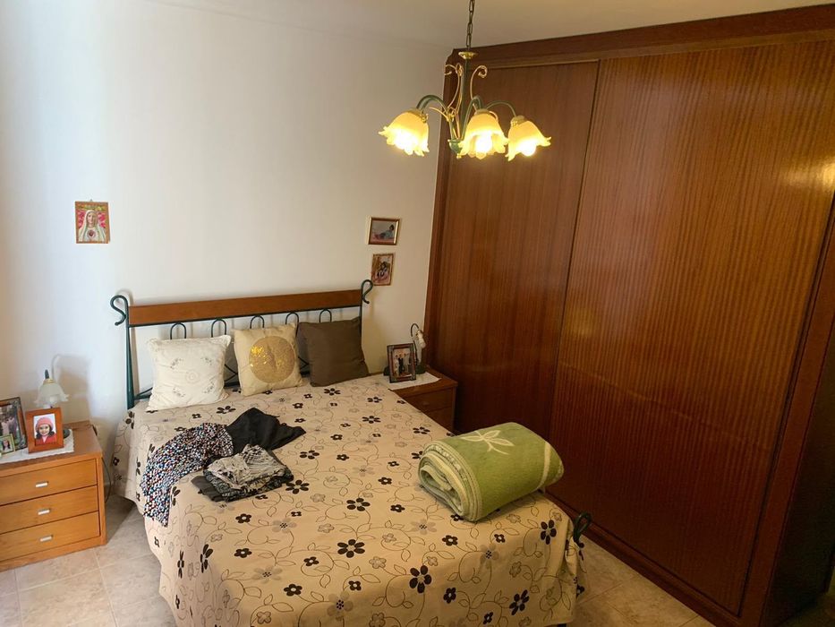 Moradia em Ermidas-Aldeia
