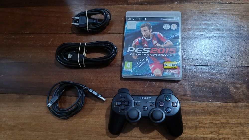 PlayStation 3 Slim 250 Gbs + Comando + PES 2015