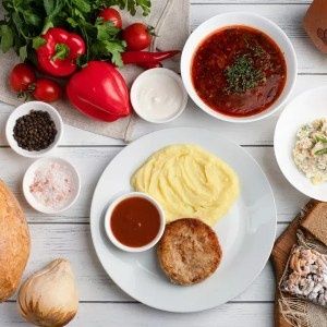 Комплексні обіди на ж/м  Покровський,  є доставка