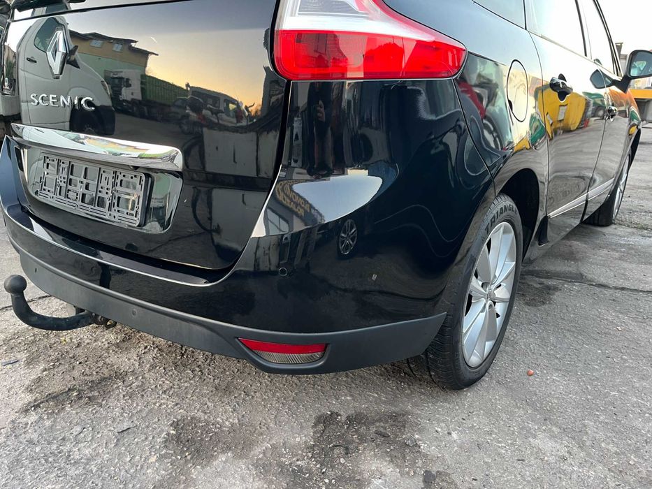Zderzak tył tylny Renault Grand Scenic 3 pdc TEGNE