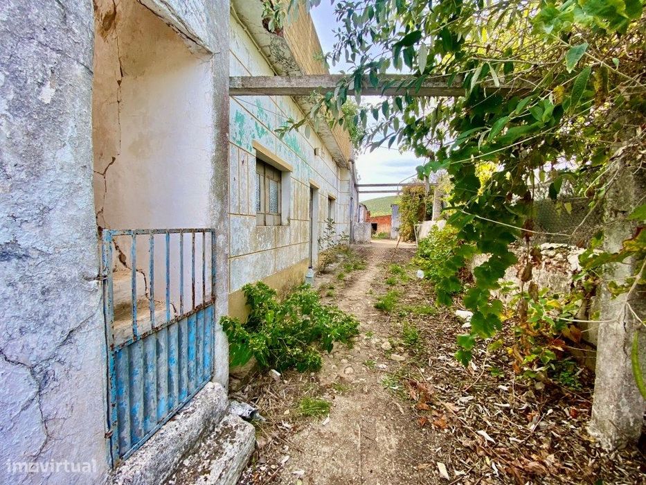 Moradia antiga para restaurar, Salir, Algarve