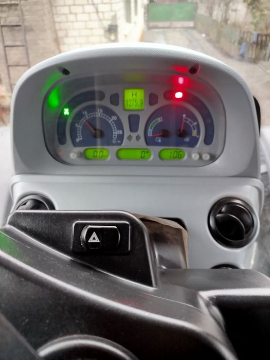 Трактор New Holland T6020