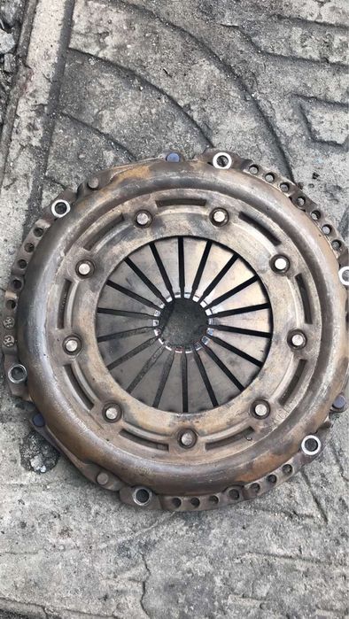 Запчастини двигун citroen peugeot ford mazda 1.6 HDI