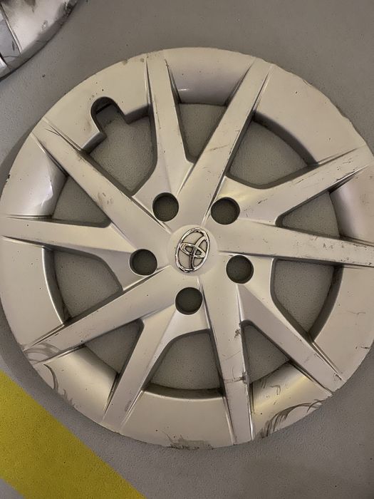 Kolpaki Toyota prius plus