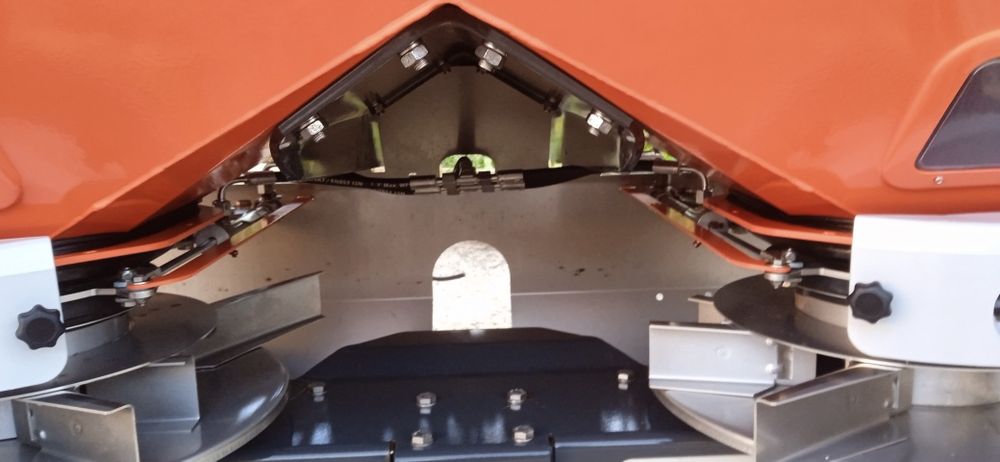 Rozsiewacz Kverneland  CL Kubota  DSM