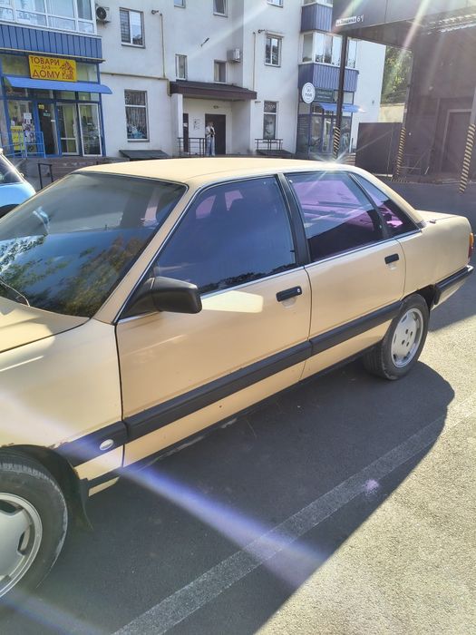 Продам Audi 100, 1989 года