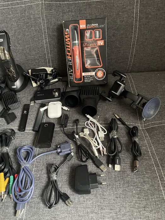 Лот різної електроніки