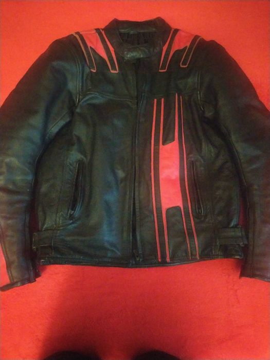 Мото куртка кожана