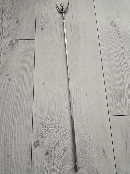 Rożen stalowy szpikulec do pieczonego kurczaka