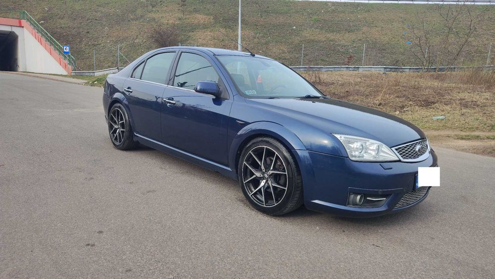 Ford Mondeo ST 3,0 V6 2004 Skóra Xenon Navi Klima
