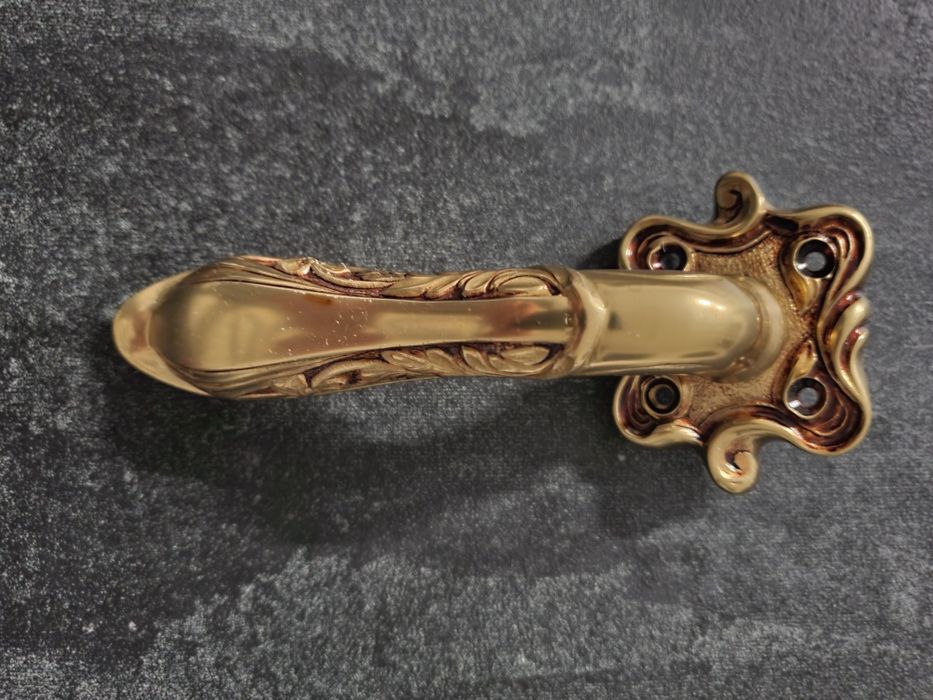 Латунні дверні ручки Linea Cali Liberty