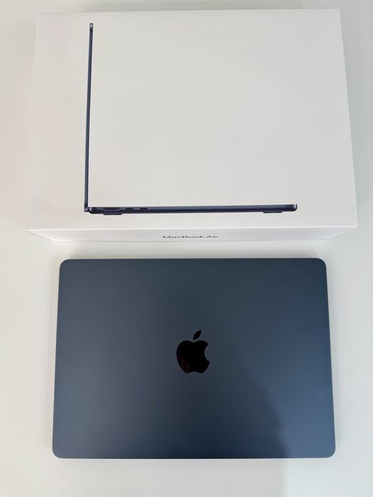 MacBook Air M3 13,6” – 16GB RAM / 256GB SSD – Como NOVO