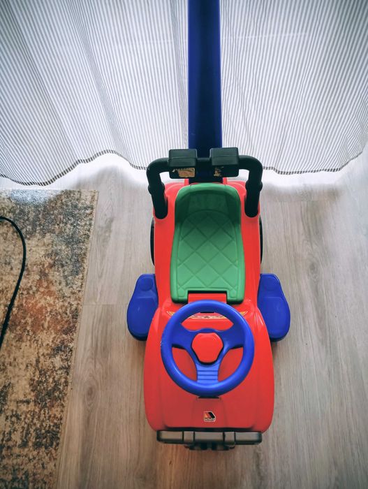 Jeździk zabawka pchacz