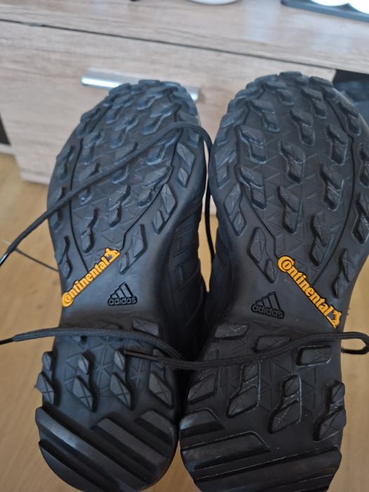 Adidas terrex 40