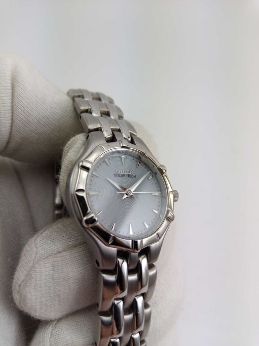 Японские женские часы Citizen Solar Tech EP8020-50A, подарок девушке