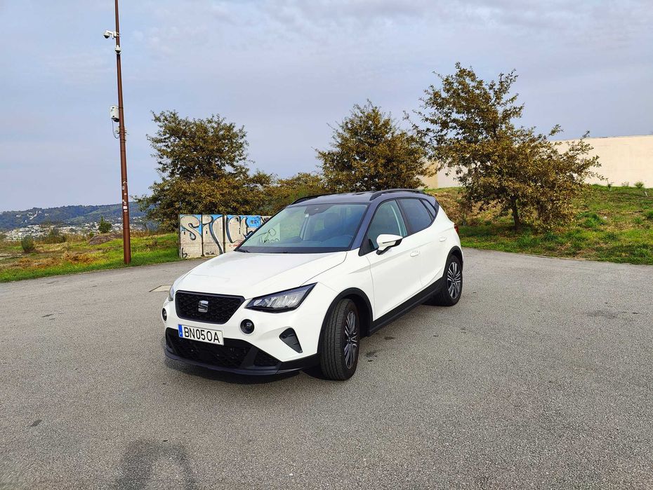 SEAT Arona DSG automático | Como Novo (10.000km) | Cockpit Digital | Garantia de Fábrica