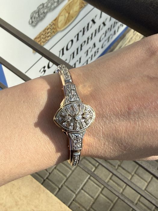 Золотой браслет с бриллиантами. 23,65 грм.