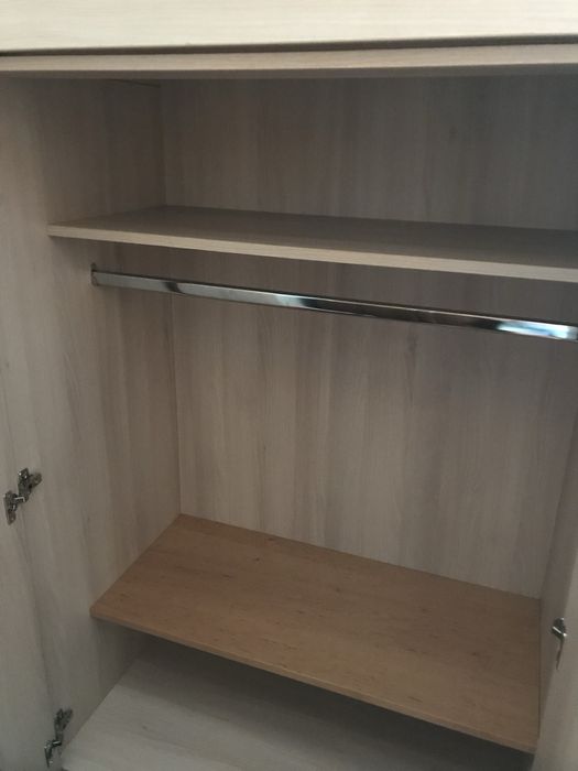 Дитяче двоповерхове ліжко з шафою і столом