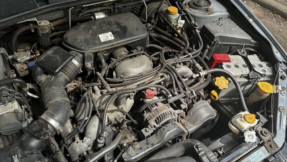 Subaru outback 2,5 автомат 4х4