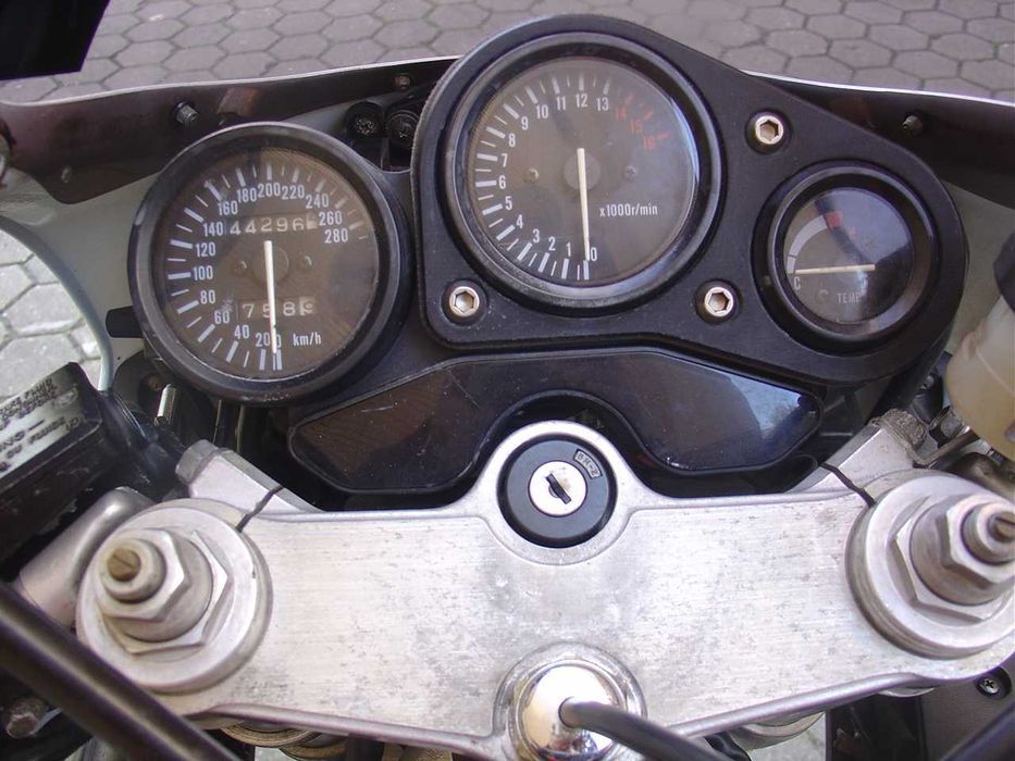 Peças Suzuki GSXR750