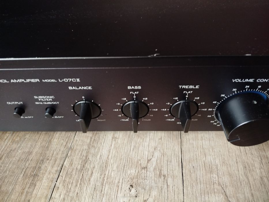 Kenwood L 07C Mk2 preamplifier.