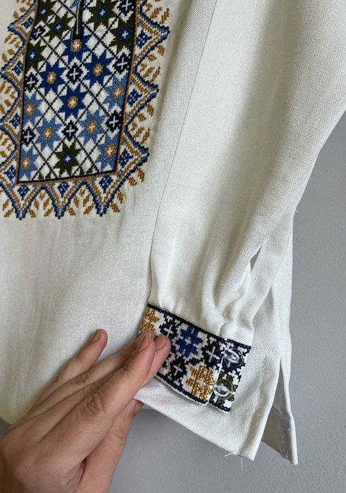 Стильна дитяча вишиванка для хлопчика сорочка вишита з довгим рукавом