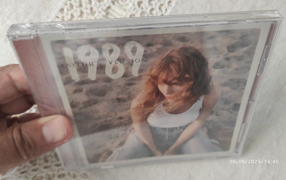 Taylor Swift - 1989 (Taylor's Version) Rose Garden Pink Edition