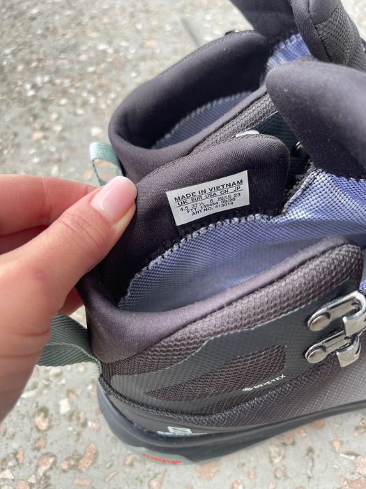 Жіночі  трекінгові туристичні черевики  Salomon розмір 37