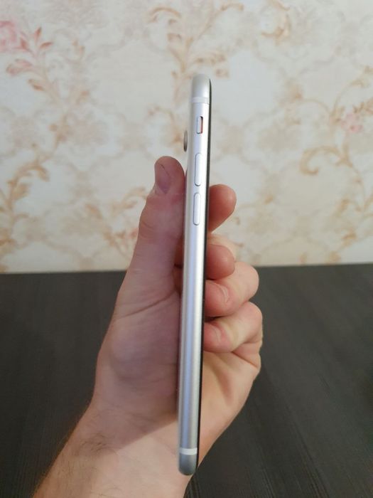 IPhone SE 2020 64GB ОПИС