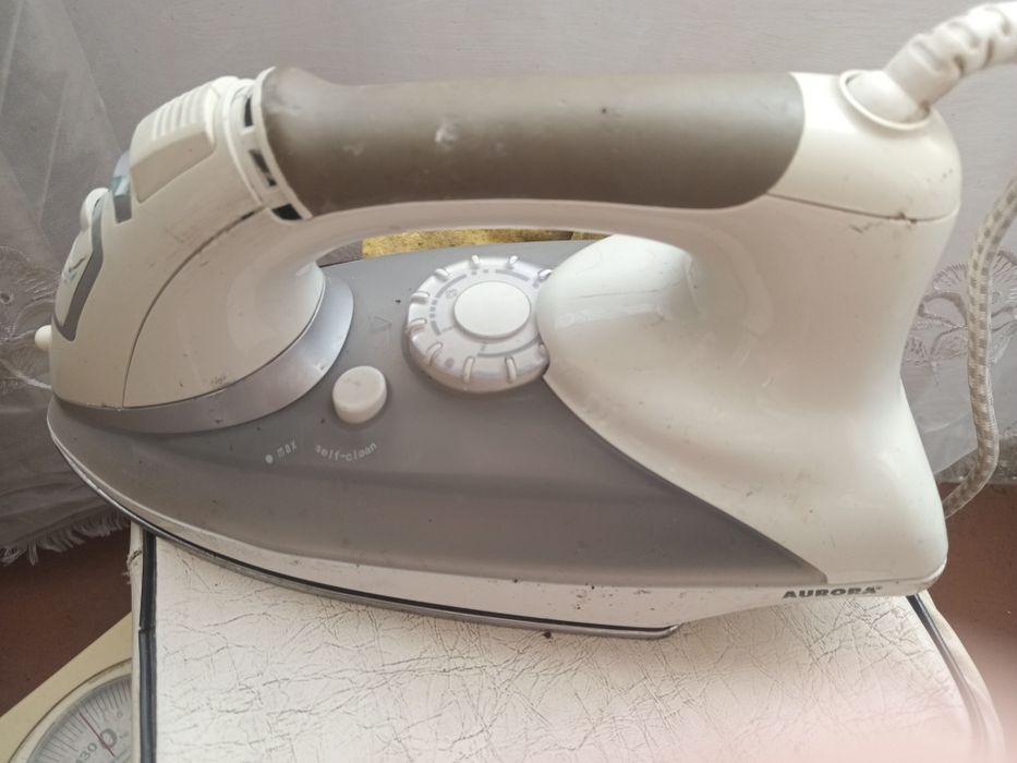 Продам рабочий утюг