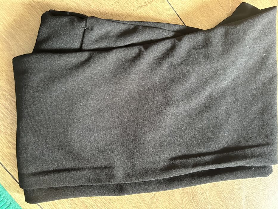 Spodnie nowe Boohoo 34