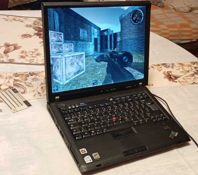 IBM ThinkPad R60 || Intel T5600 || ATI X1400 || 15.0" || 1400x1050 || 4GB || 60 GB SSD (Lenovo)