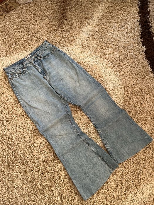 Джинсы Bootcut