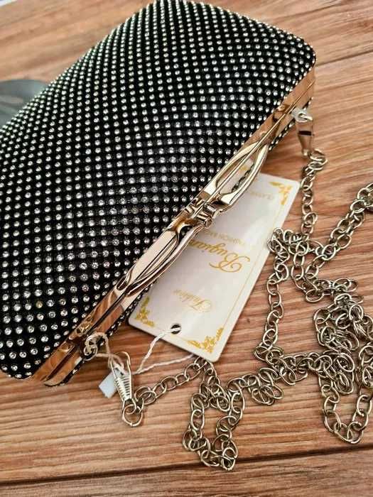 Piekna torebka wizytowa kopertówka czarna z cyrkoniami